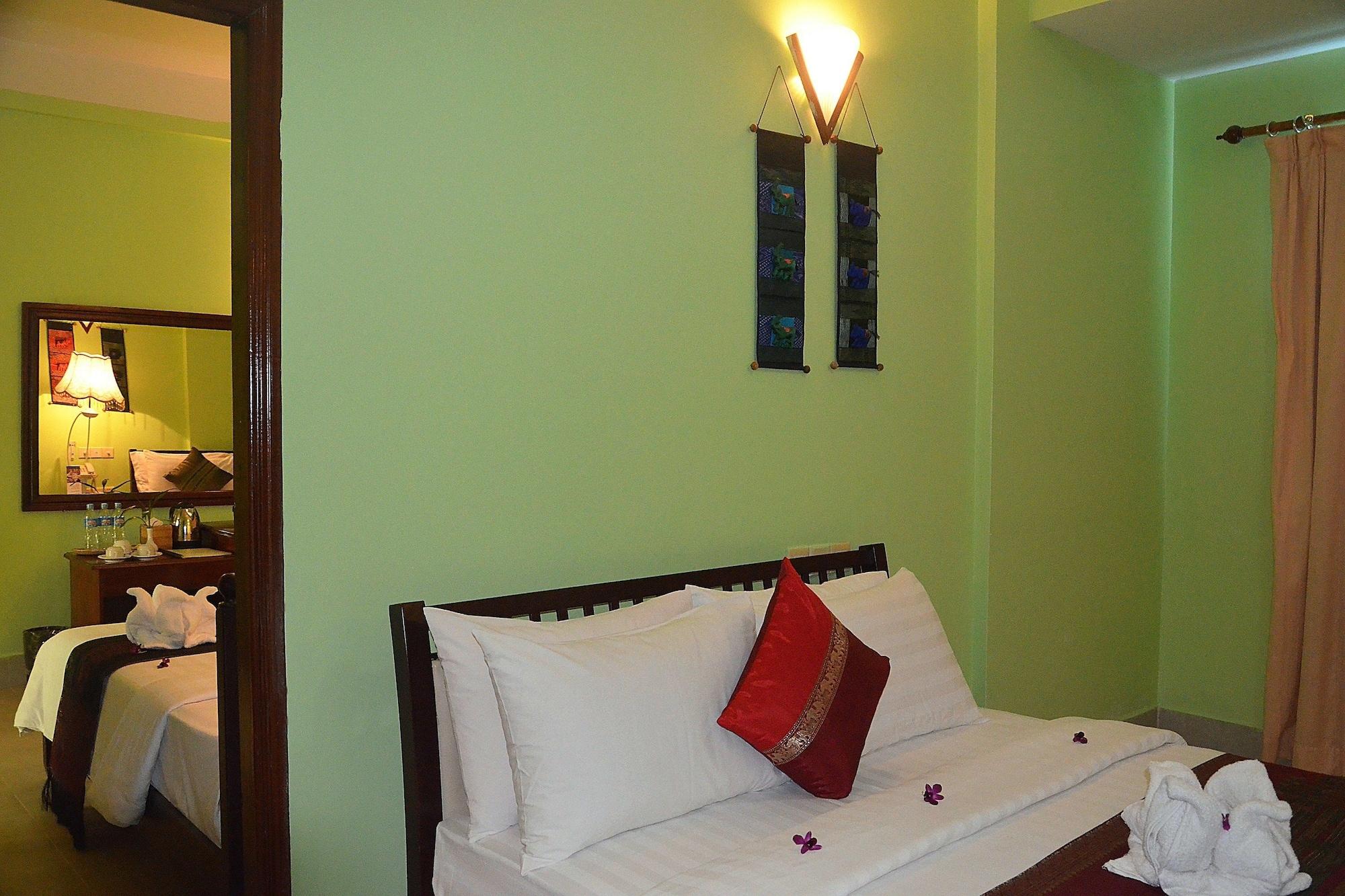 Parklane Hotel Siem Reap Exterior foto